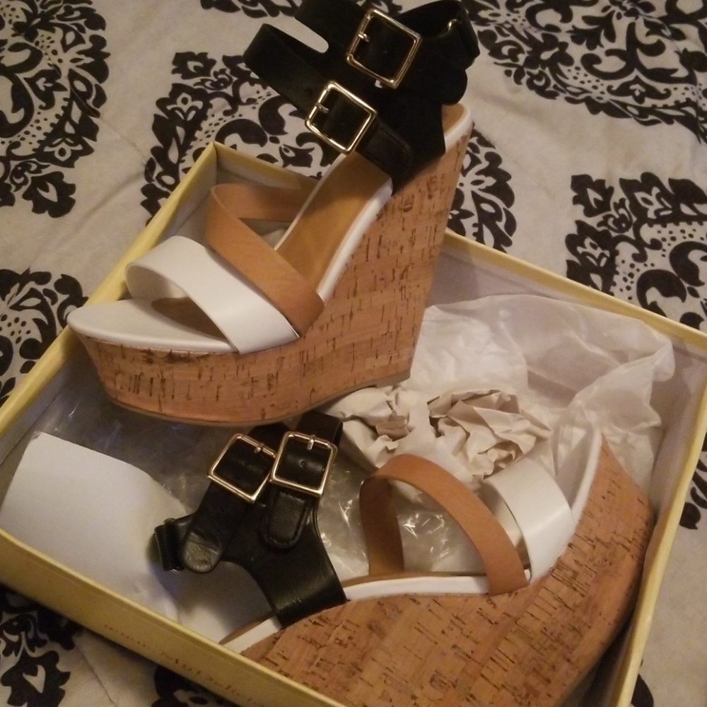Wedge sandals